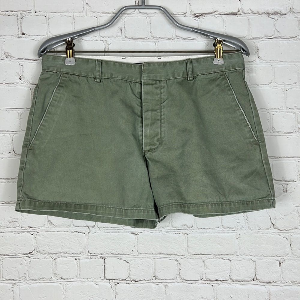 American Eagle 🦅 woman’s shorts green size 6